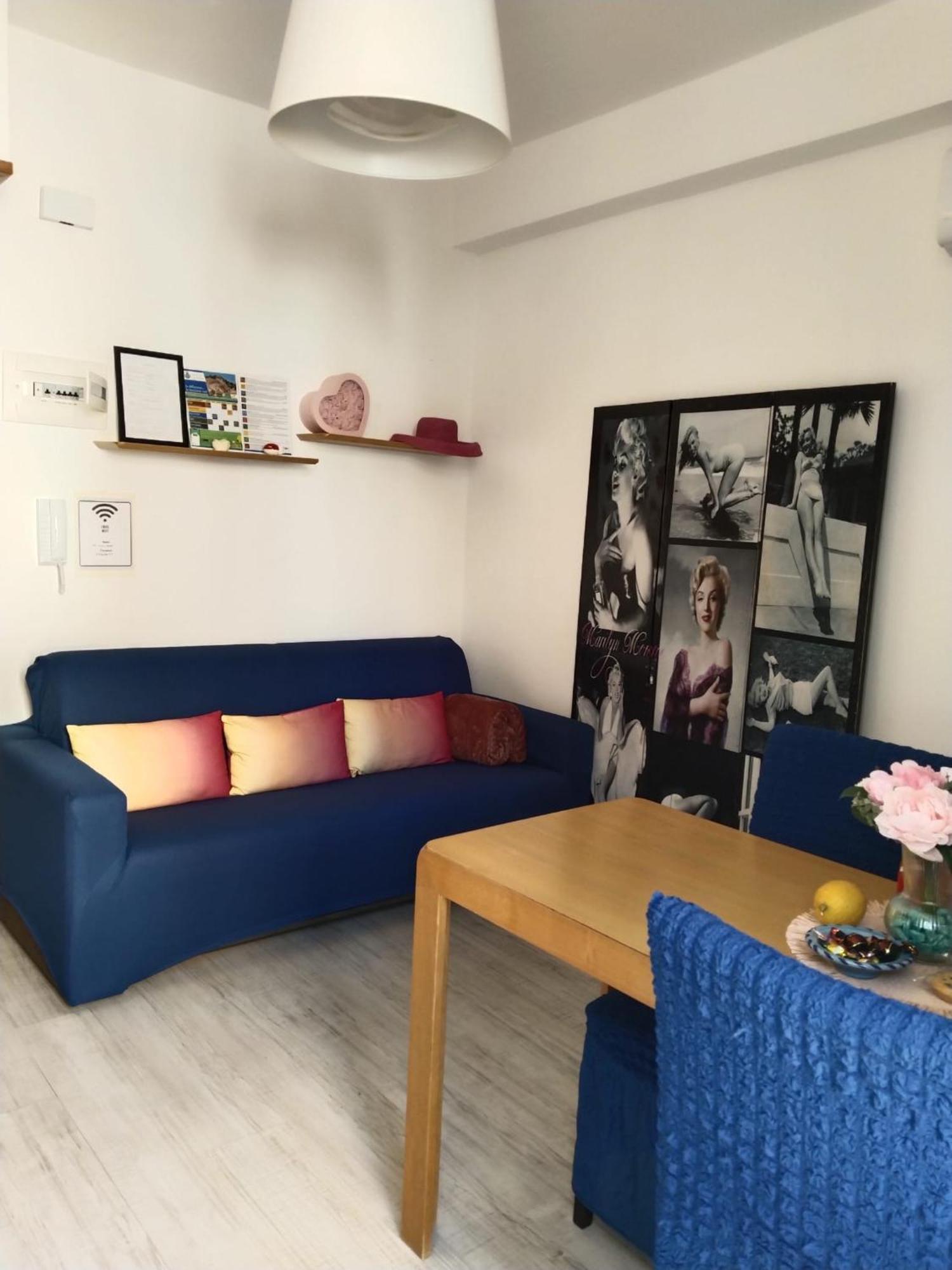 Casa Vacanze Marilyn Apartment Taormina Bagian luar foto